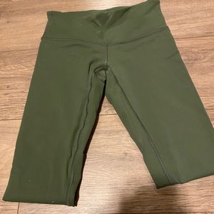 Lululemon pant size 4